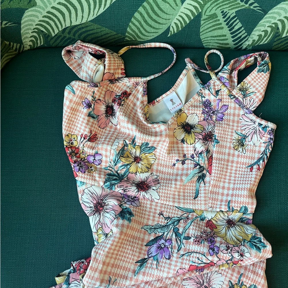 Cute girly dress!